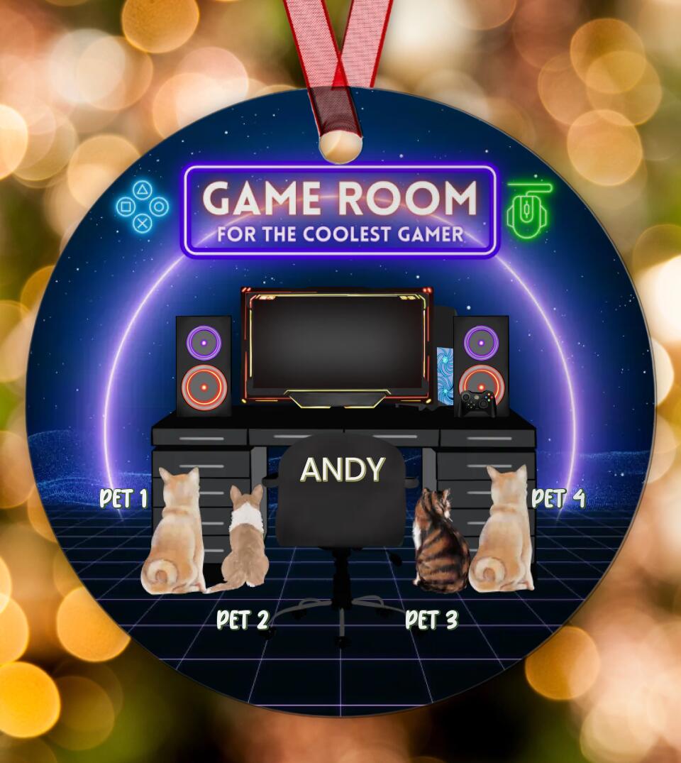 Gamer With Pets- Personalized Circle Metal Ornament -Christmas Gift