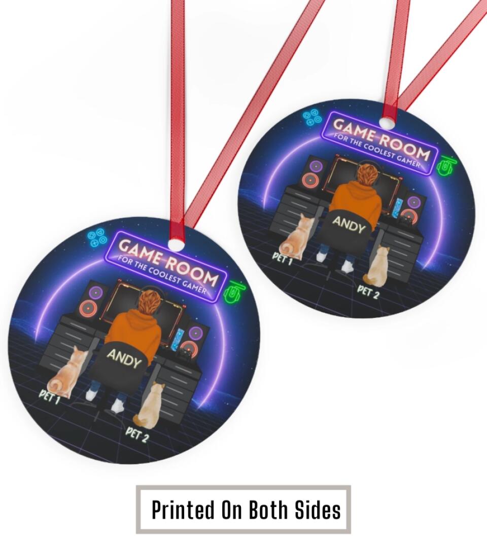 Gamer With Pets- Personalized Circle Metal Ornament -Christmas Gift